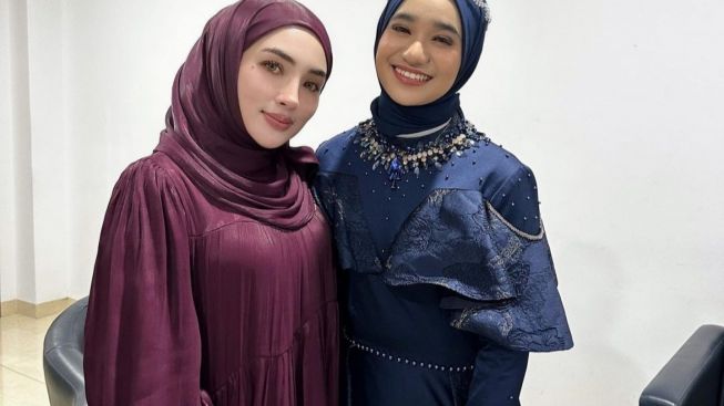 Pasca Kena Diskriminasi dari Host dan Juri Indonesian Idol, Nabila Taqqiyah Dapat Hadiah Umrah Bersama Keluarga dari Sosok Ini