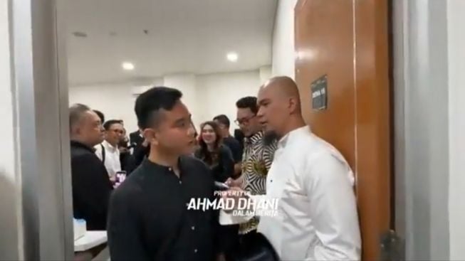 Ahmad Dhani Goda Gibran dengan Sebut Nama Prabowo, Mas Wali Akui Deg-degan Takut Dilaknat Lagi