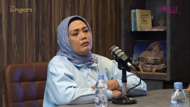 Bikin Kaget! Elly Sugigi Akui Pernah Pasang Susuk Berlian Demi Dapat Ketenaran: Artis Lain Juga Banyak