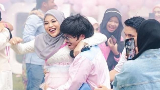 Digelar Mewah, Tebak Jenis Kelamin Calon Anak Kedua Aurel dan Atta Halilintar