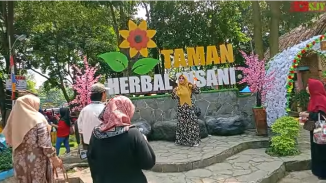 Healing yang Berfaedah! Taman Herbal Insani Depok Cocok Jadi Tempat Berlibur Sambil Belajar Tanaman Obat