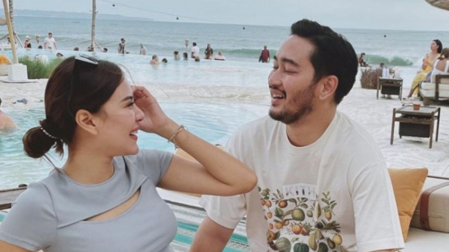 Jeje Govinda Tega Bongkar Rahasia Syahnaz Sadiqah di Acara TV hingga Buat sang Istri Malu