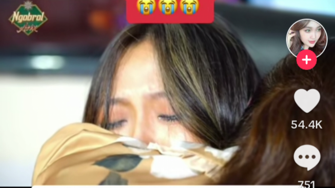 Warganet Haru Lihat Badan Michelle Ashley Gemetar ketika Dipeluk oleh Ashanty, Ikut Sindir Pinkan Mambo: Ibunya Sibuk Live Tiktok