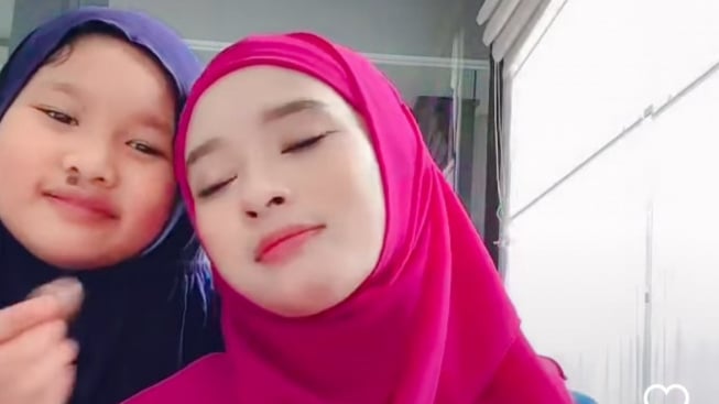 Meski Sering Dicibir Sang Mertua, Inara Rusli Harap Eva Manurung Berkenan Kunjungi Starla Lagi: Aku Juga Sedih