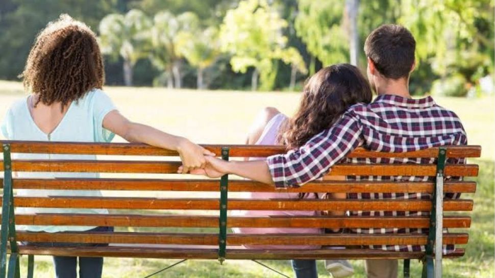 Fakta Psikologi, Ini Alasan Orang Doyan Selingkuh - Depok