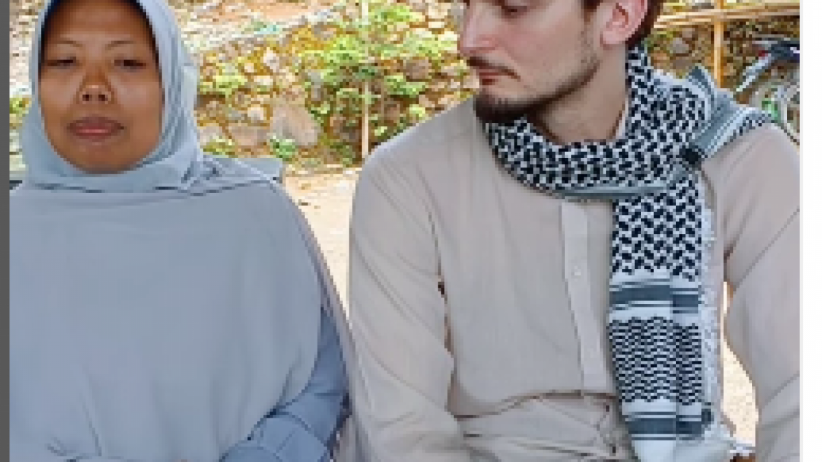 Ustazah asal Lombok menikah dengan bule Belgia. (tangkapan layar/ist)