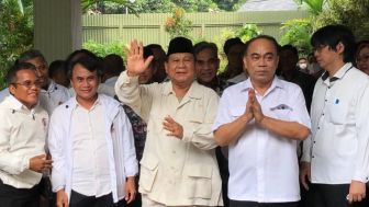 Kencingi Tas Hermes yang Harganya Selangit, Tamu Prabowo Tak Berani Marahi 'Bobby'