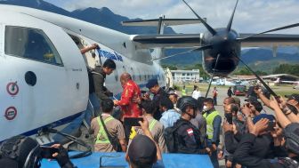 Gubernur Papua Lukas Enembe Akhirnya Ditangkap KPK, Pasukan Brimob Kepung Bandara