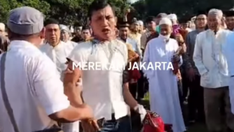 Pura-pura Ikut Salat Iduladha, Copet di Masjid Al Azhar Diseret Jemaah: Jangan Lapor Polisi, Adu Sama Sapi Aja