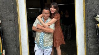 Ketawa Ngakak Lihat Rok Tamara Bleszynski Terangkat, Hotman Paris: Tahu Aja Maunya Hotman