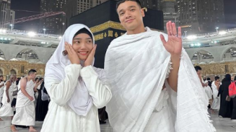 Fuji Foto Bareng Fadly Faisal di Depan Kakbah, Thariq Halilintar Disindir: Yang Sana Sibuk Perjodohan