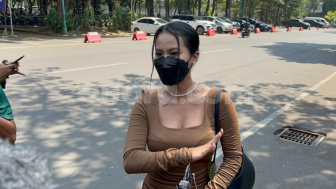 Nyaris Dijemput Paksa Polisi karena 2 Kali Mangkir, Siskaeee Ngaku Sibuk Kerja hingga  Karokean di Kamboja