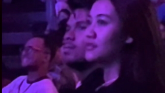 Ekspresinya Disorot saat Temani Aaliyah Nonton Konser Mahalini, Thariq Halilintar Keinget Fuji?