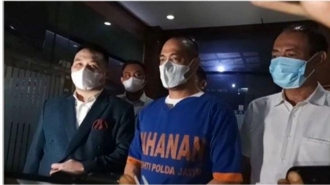 Minta Dibebaskan, Keluarga Ungkap Penyakit Ferry Irawan: Bisa Kambuh Kalau Stres Berlebihan