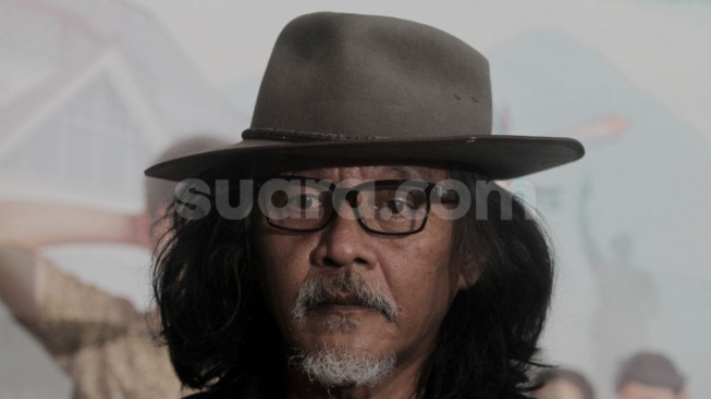 Minta Tolong Ustaz Dasad Latif, Sujiwo Tejo Ngaku Tak Pernah Salat, Netizen: Astagfirullah!