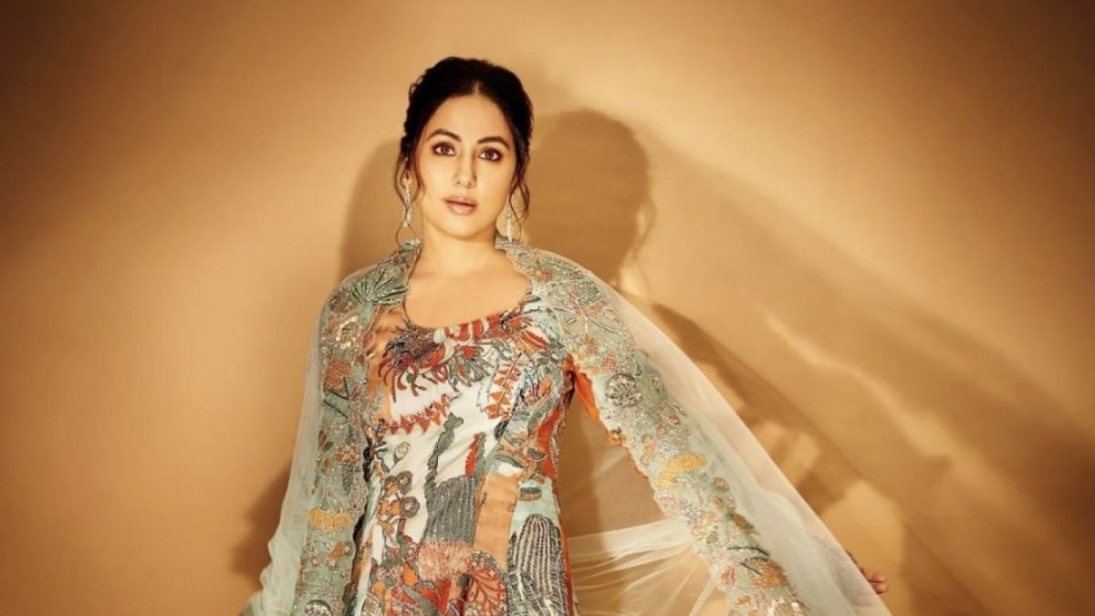 Inspirasi busana Idul Adha dari Hina Khan