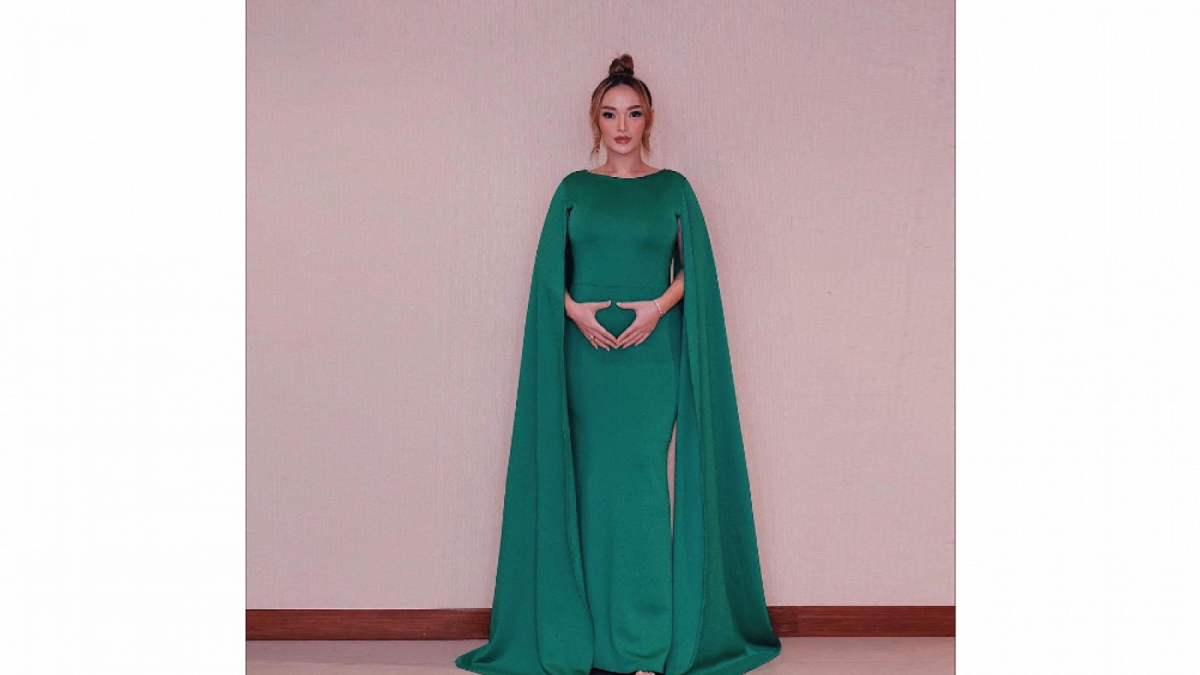Foto baby bump Zaskia Gotik