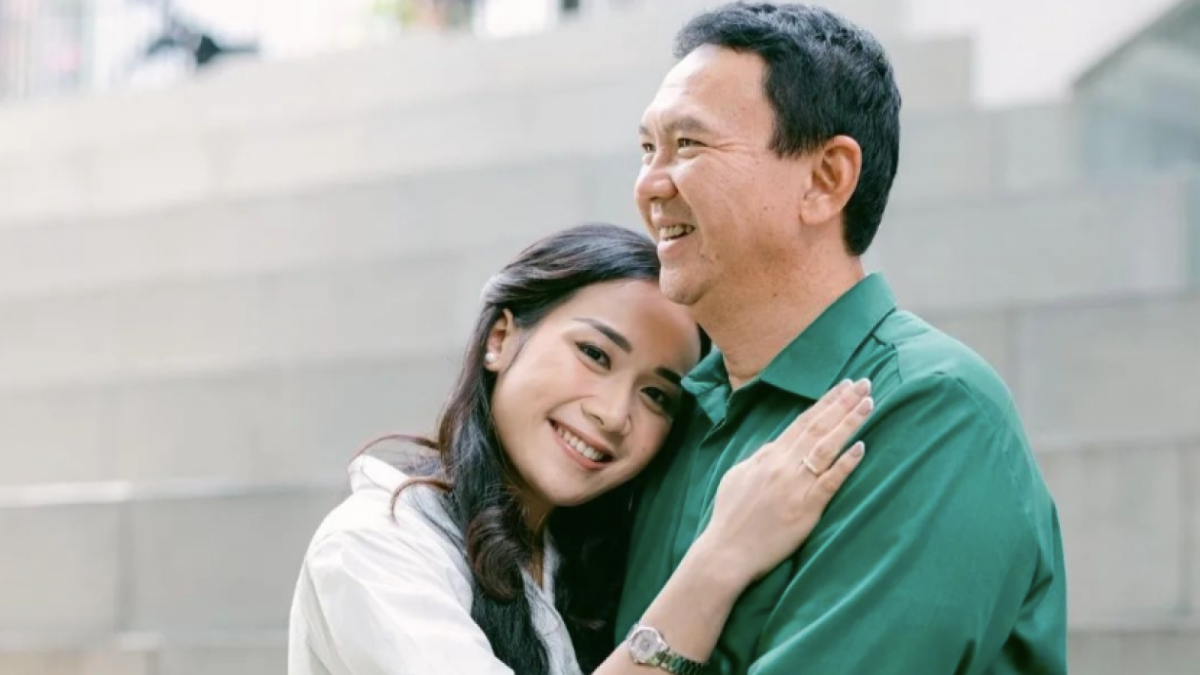 Puput bersandar pada Ahok