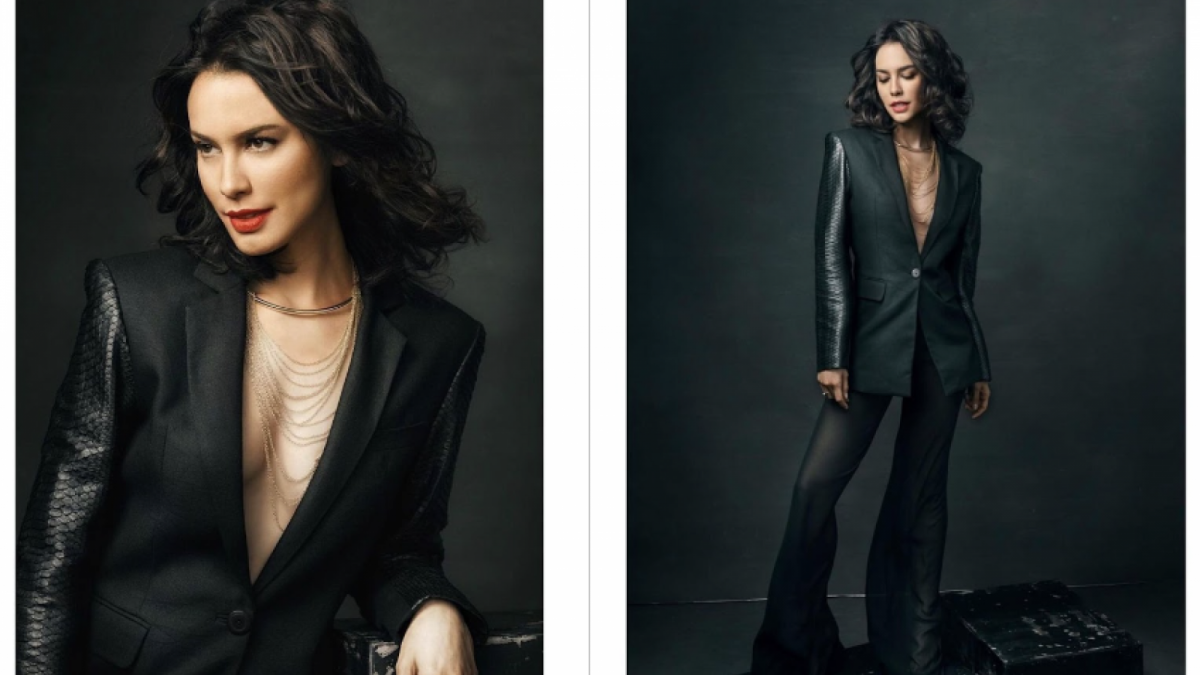 Gaya seksi Sophia Latjuba