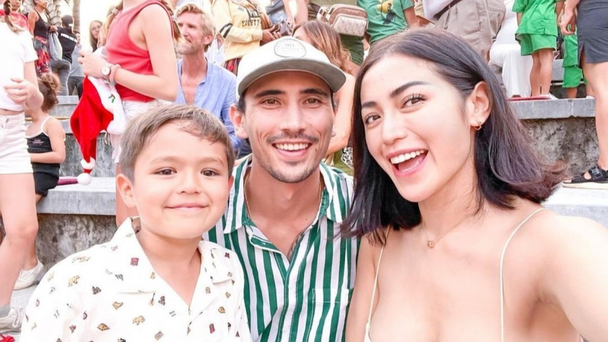 Penampilan Jedar di sekolah anak [Instagram]