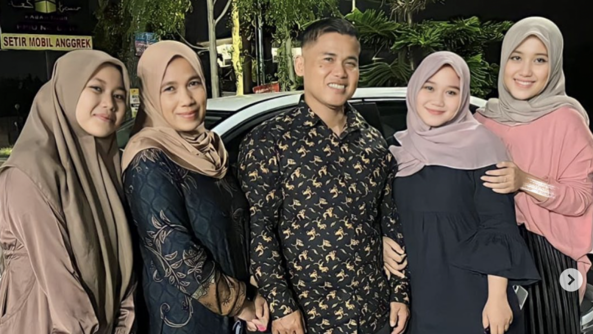 Lutviana dan keluarga