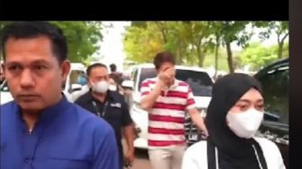 Tengsin Dilabrak Tetangga, Lesti Kejora - Rizky Billar Cabut dari Rumah Cilandak