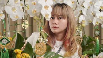 Denise Chariesta Dianggap Ancaman buat Kelompok Perempuan Ini!