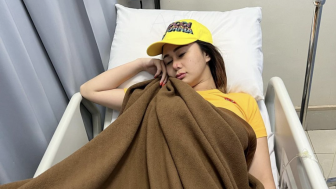 Buktikan RD Doyan Main Lewat Belakang, Denise Chariesta Jalani Visum?