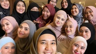 Lesti Pengajian sama Artis-Artis, Foto Istri Billar di Perahu Curi Perhatian