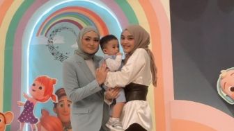 Putri Delina Dipermalukan Nathalie Holscher di Ultah Adzam, Malah Puji Keluarga Pacar!
