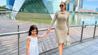 Top! Arabella Anak Aura Kasih Hafal Doa Mau Makan dan Al-Fatihah di Usianya yang Masih Belia