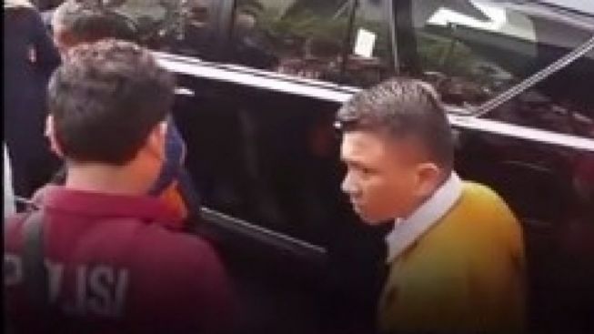 Tatapan Angker Ferdy Sambo ke Wartawan Saat Ditanya: Diingetin Mukanya!