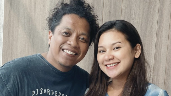 Astagfirullah, Ibunda Indah Permatasari Tantang Arie Kriting Lakukan Ini Jika Ingin Anaknya Dianggap Cucu