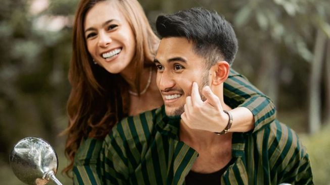 Tersihir Keseksian Wulan Guritno, Sabda Ahessa Bilang ke Ibunya: She's Hot!