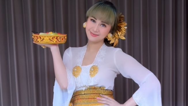 Denise Sebut AD Lakukan Ini pada RD saat Ketahuan Selingkuh, Sampai Botak!