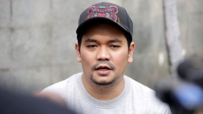 Indra Bekti Melarat Usai Dicerai Istri, Tidur di Kamar Sempit