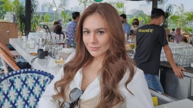 Wulan Guritno Ketahuan Temui Pria Lain saat Jadi Istri Attila Syach, Langsung Kena Tonjok?