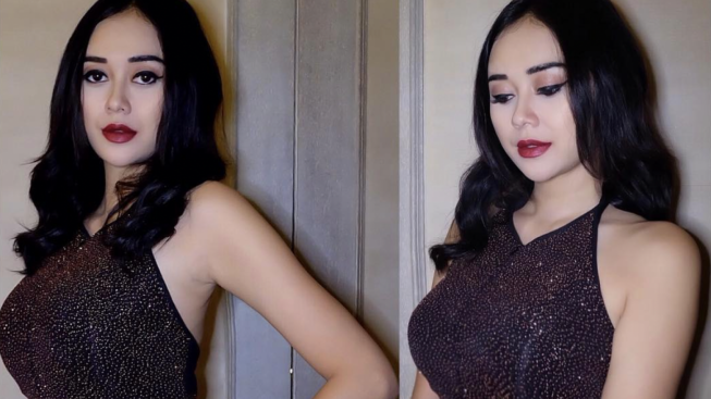 Hanya Gunakan Handuk untuk Balut Bagian Ini, Aura Kasih Singgung soal Sesuatu yang Dalam