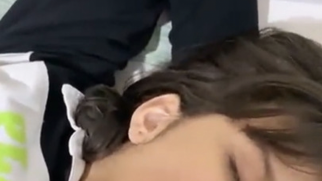 Perempuan di Video Mirip Rebecca Klopper Pakai Baju Sih, Tapi Adegan Selanjutnya...