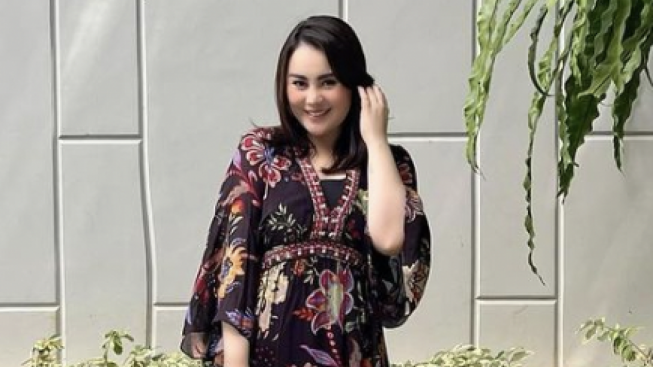 Momen Kay Anak Jennifer Dunn Mandi di Bak Kecil, Lucu Banget!