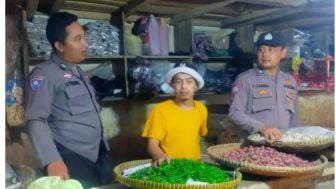 Jaga Stabilitas Pangan, Polres Garut Pantau Pasar dan Warung Sembako