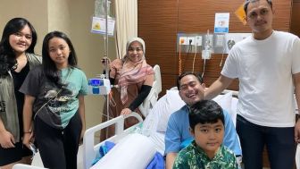 Dijenguk Muzdalifah dan Anak-anak, Membuat King Nassar Bahagia dan Bersemangat