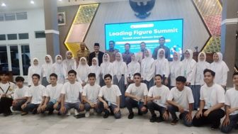 Rumah Amal Salman ITB Berikan Beasiswa  untuk 30 Pelajar Garut dalam Leading Figure Summit