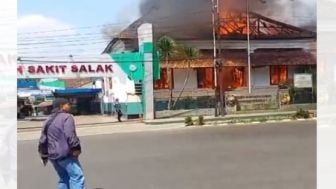 Kebakaran Rumah Sakit Salak Kota Bogor, Gedung Check Up Habis, Beberapa Ledakan Keras Menggelegar