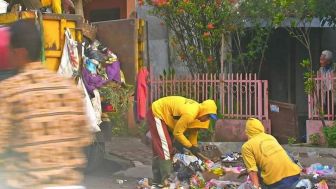 Jelang Lebaran Produksi Sampah di Garut Melonjak Dua Kali Lipat, DLH Angkut 230 Ton Sampah Perhari