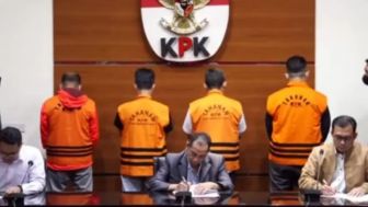 Yana Mulyana Korupsi Proyek Bandung Smart City, KPK Sita Uang Asing dan Sepatu Louis Vuitton Senilai Rp 924,6 Juta