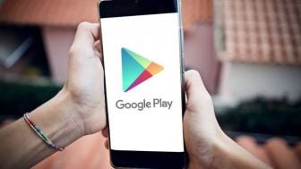 Manfaatkan Play Store, Warga Garut Bisa Buat E-KTP dari Rumah. Begini Caranya