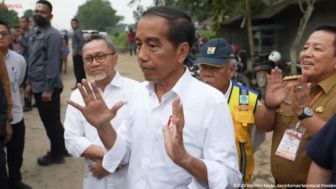 Gak Tahu Malu, Gubernur Lampung Tepuk Tangan Kegirangan Saat Mendengar Perbaikan Jalan Rusak Akan Diambil Alih Pusat