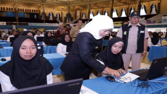 Sebanyak 6,141 Guru Honorer Passing Grade Menunggu Formasi ASN PPPK, Begini Kata Gubernur Jatim Khofifah Indar Parawansa