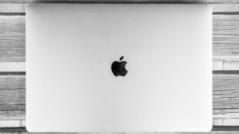 Yakin Pilih MacBook? Biar Gak Nyesel Simak Kelebihan dan Kekurangannya